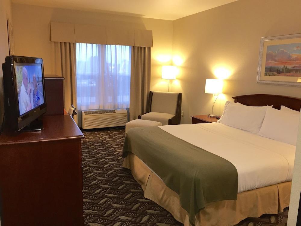 Holiday Inn Express- West Sacramento By Ihg Bagian luar foto