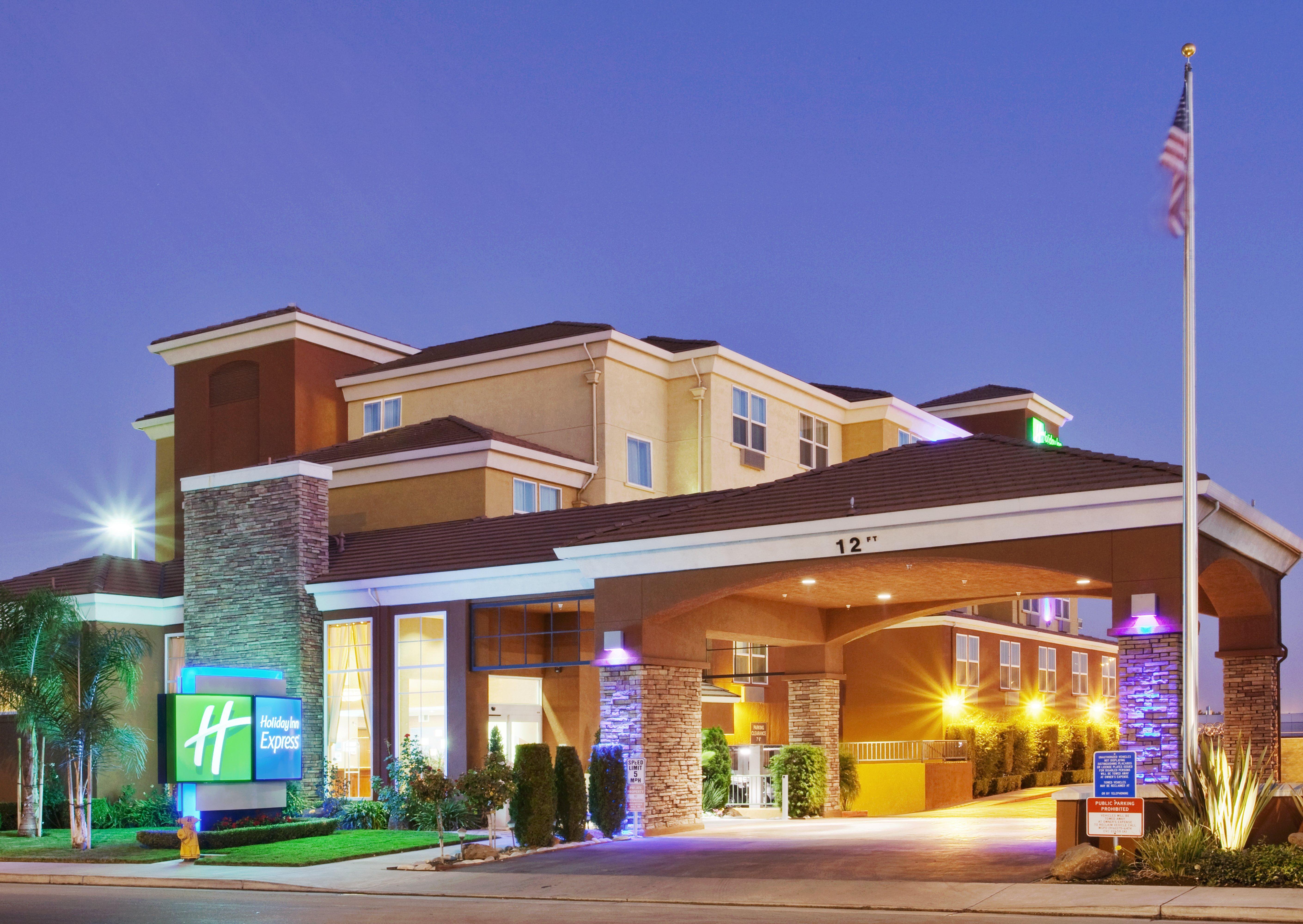 Holiday Inn Express- West Sacramento By Ihg Bagian luar foto